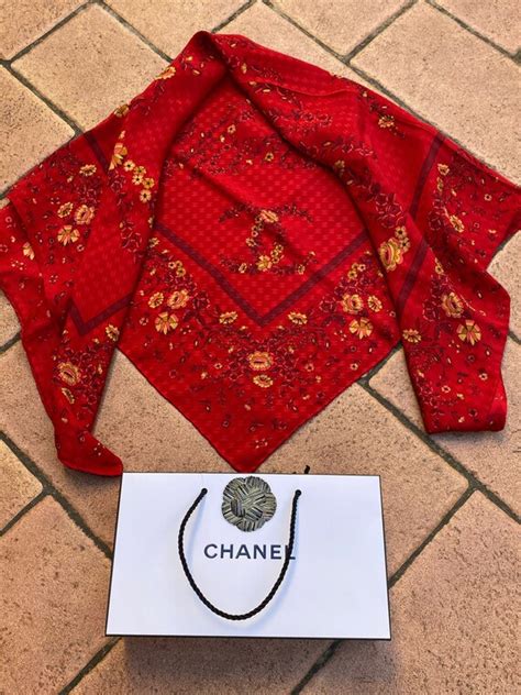 foulard chanel vintage flowers|Chanel Foulard .